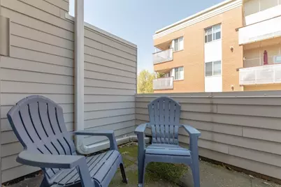 769 Heath St #769, Brookline, MA 02467 - Photo 33