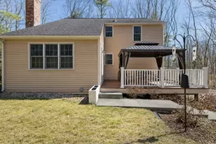 40 W Elm St, Hopkinton, MA 01748 - Photo 3