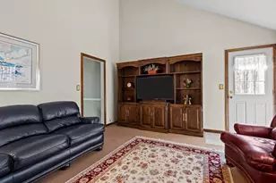 40 W Elm St, Hopkinton, MA 01748 - Photo 29