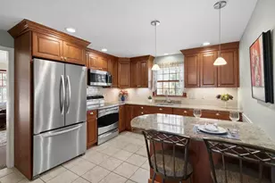 40 W Elm St, Hopkinton, MA 01748 - Photo 3