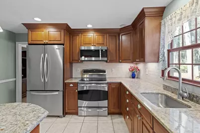 40 W Elm St, Hopkinton, MA 01748 - Photo 25