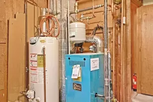 99 Chesterfield St, Boston, MA 02136 - Photo 19