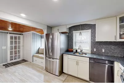 22 Harrington Rd, Chicopee, MA 01020 - Photo 11