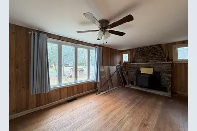 264 Flynt St, Palmer, MA 01069 - Photo 13