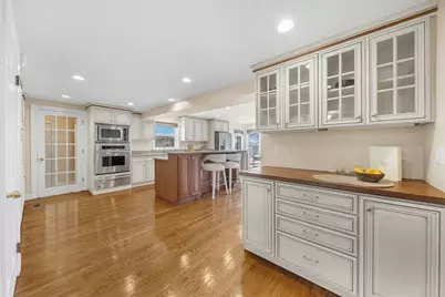 303` Upland Ave, Newton, MA 02461 - Photo 11