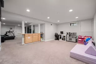 13 Mill St, Boston, MA 02122 - Photo 21