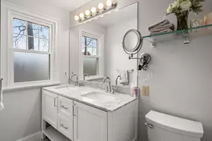 13 Mill St, Boston, MA 02122 - Photo 13