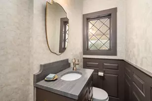 325 Parker St, Newton, MA 02459 - Photo 15