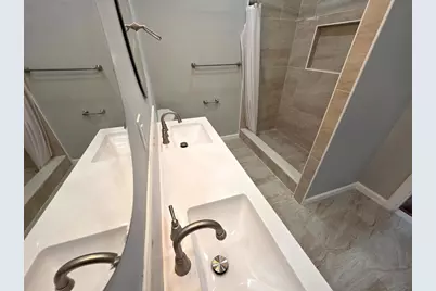 5 Beacon Street #7, Clinton, MA 01510 - Photo 13