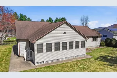 11 Laurel Drive, Easthampton, MA 01027 - Photo 7