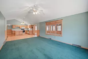 11 Laurel Dr, Easthampton, MA 01027 - Photo 13