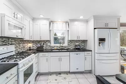 57 Stafford St #F, Plymouth, MA 02360 - Photo 3