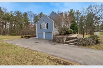 32 Cabral Drive, Middleton, MA 01949 - Photo 3