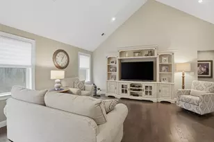 6 Woodrow Ln, West Bridgewater, MA 02379 - Photo 3