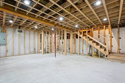 8 Pine St #4, Boston, MA 02136 - Photo 17