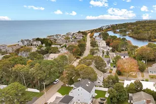 111 Shore Dr, Mashpee, MA 02649 - Photo 33