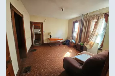 29 Yale St, Springfield, MA 01109 - Photo 7