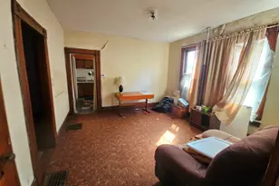 29 Yale St, Springfield, MA 01109 - Photo 7