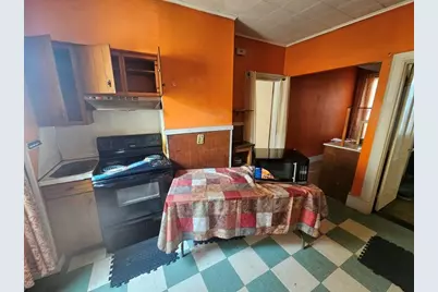 29 Yale St, Springfield, MA 01109 - Photo 11