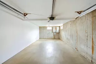 239 Dana Ave, Worcester, MA 01604 - Photo 27