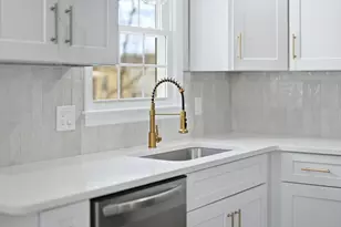 239 Dana Ave, Worcester, MA 01604 - Photo 9