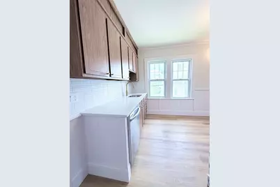 481 Lagrange St, Boston, MA 02132 - Photo 5