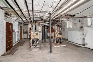 481 Lagrange St, Boston, MA 02132 - Photo 25