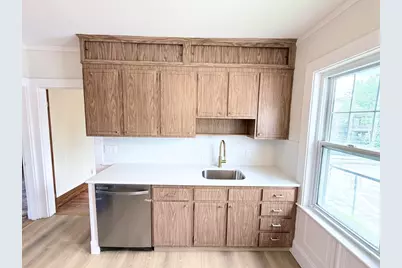 481 Lagrange St, Boston, MA 02132 - Photo 7