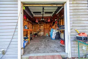 26 Stockton St, Fall River, MA 02721 - Photo 29