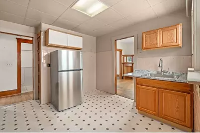 542 Riverside Ave, Medford, MA 02155 - Photo 9