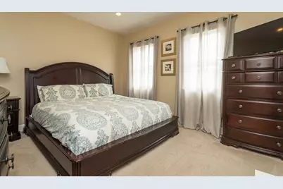 12 Dixfield St, Boston, MA 02127 - Photo 5