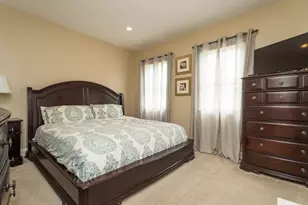 12 Dixfield St, Boston, MA 02127 - Photo 5