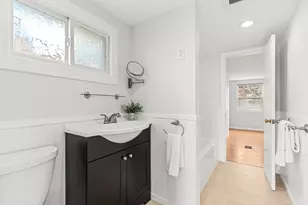 61 E Albion St, Somerville, MA 02145 - Photo 21