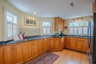 438 Merrimac St, Newburyport, MA 01950 - Photo 11