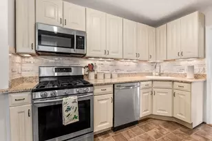 285 Colburn St, Dedham, MA 02026 - Photo 17