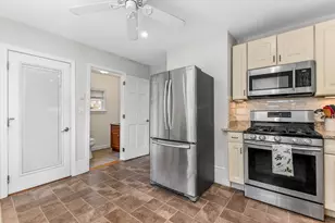 285 Colburn St, Dedham, MA 02026 - Photo 21