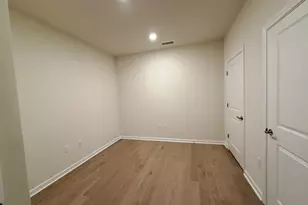 6 Stratton Dr, Woburn, MA 01801 - Photo 21