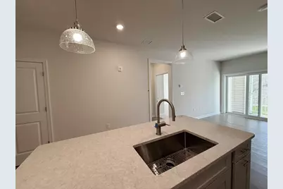 6 Stratton Dr #110, Woburn, MA 01801 - Photo 5