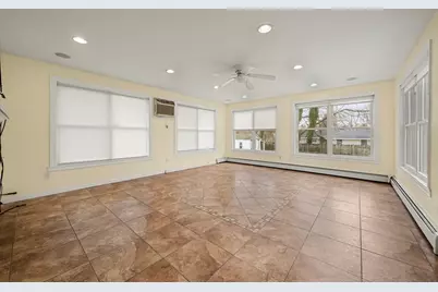 276 Oak St, Brockton, MA 02301 - Photo 7