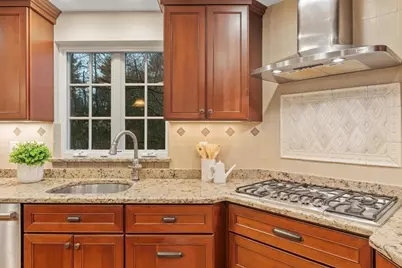 2 Macquarrie Lane, Westford, MA 01886 - Photo 9