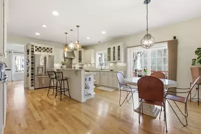 71 Lexington St, Burlington, MA 01803 - Photo 9