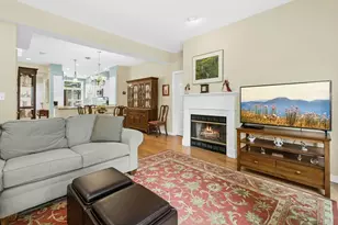 2 Douglass Green, Woburn, MA 01801 - Photo 7