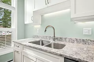 2 Douglass Green, Woburn, MA 01801 - Photo 13