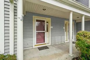 2 Douglass Green, Woburn, MA 01801 - Photo 3