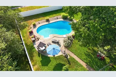 134 Hendom Dr, Agawam, MA 01030 - Photo 3