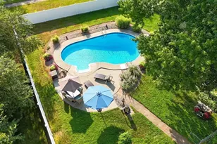 134 Hendom Dr, Agawam, MA 01030 - Photo 3