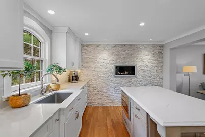 16 Christopher Dr, Grafton, MA 01519 - Photo 7