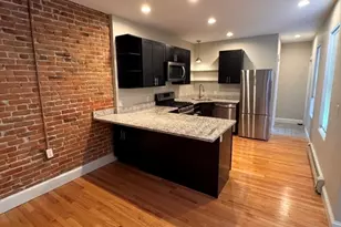 319 Spruce St, Chelsea, MA 02150 - Photo 5