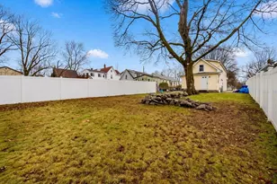 15 Buckingham St, Boston, MA 02136 - Photo 29