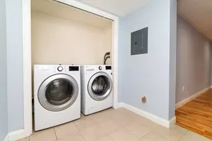 15 Buckingham St, Boston, MA 02136 - Photo 17